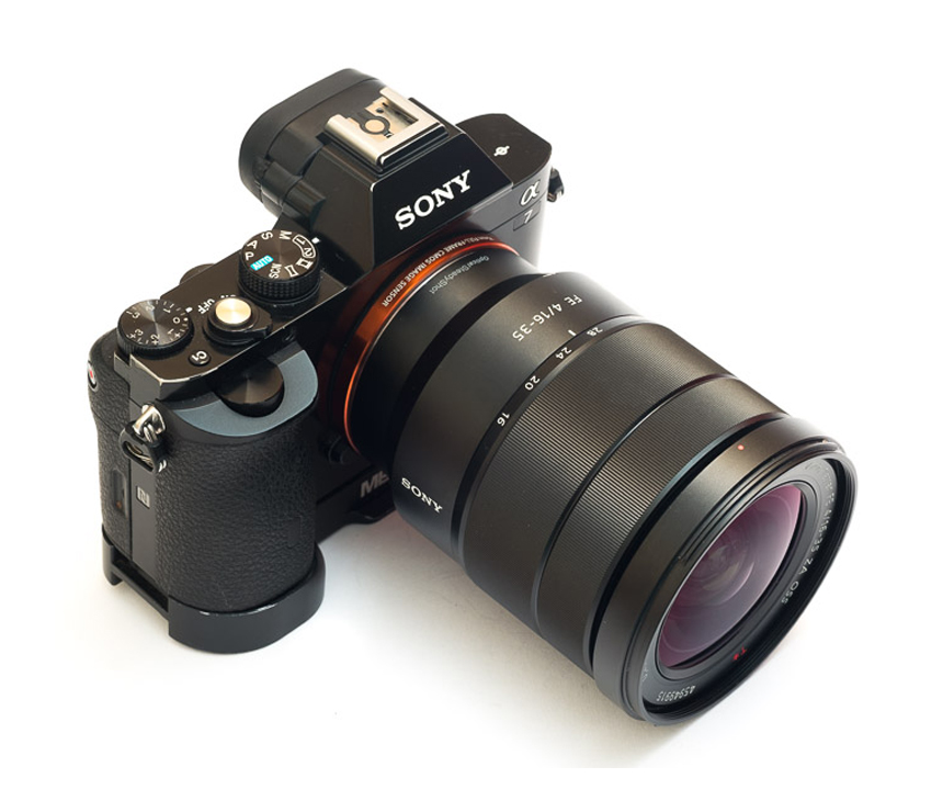 Sony Camera – Sony SEL1635Z Zeiss Vario-Tessar T* FE 16-35mm F4 ZA