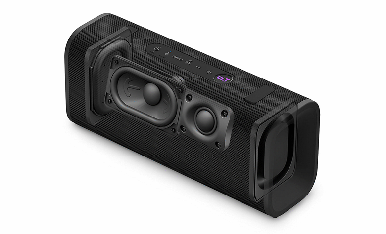 An X-ray view of the internal parts of the ULT FIELD 3 showing the speakers